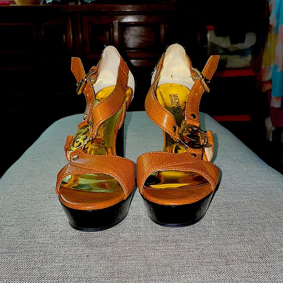 Michael Kors Heels - Picture 3 of 4